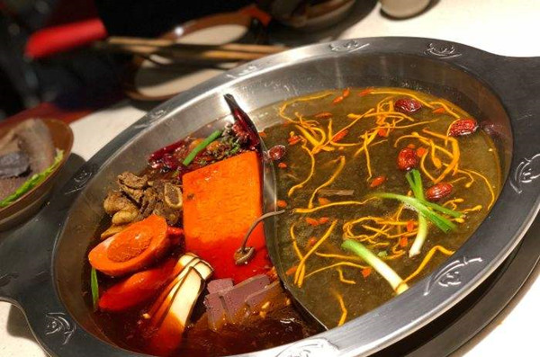 辣府肉铺圌牛排火锅加盟店