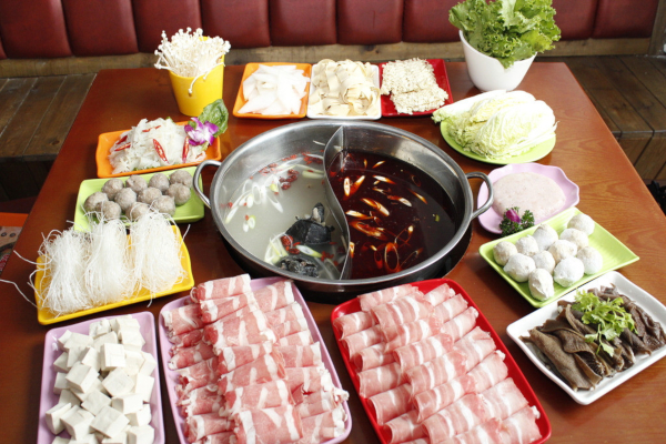 牛牛牛火锅加盟店
