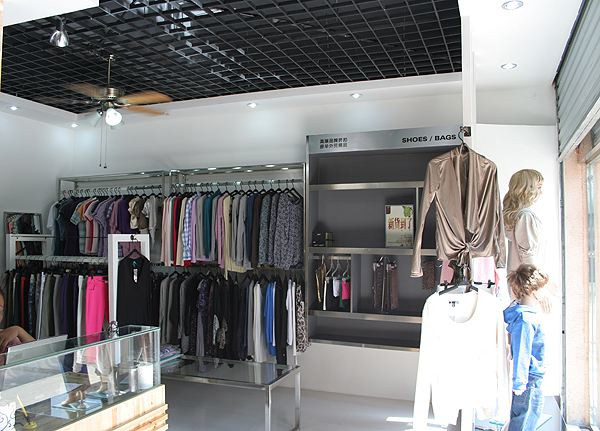 外贸服装加盟店