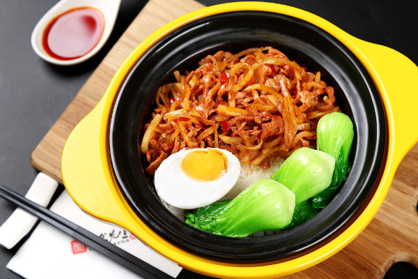 煲味传奇煲仔饭加盟费