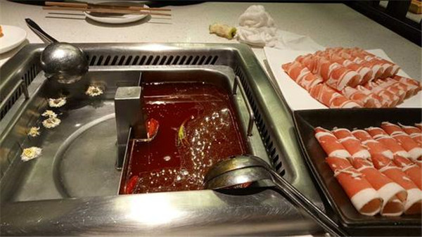 八一火锅加盟店