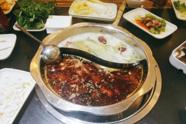 同门英雄重庆自助火锅加盟费
