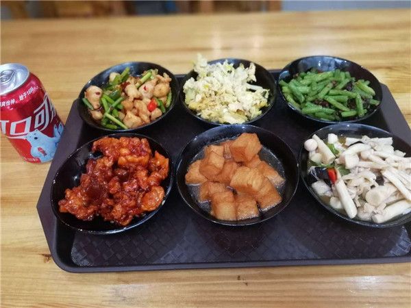 一品小碗菜加盟店