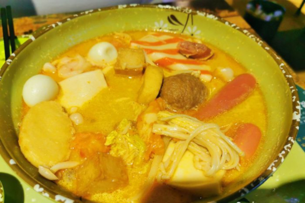 星期五麻辣烫加盟店