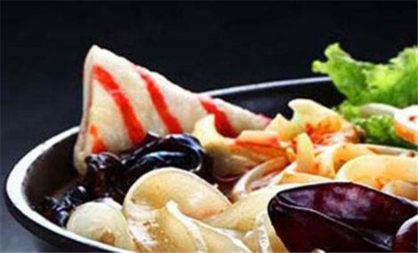 小俩口麻辣烫加盟店