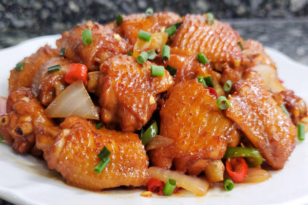 郭八两鸡肉饭店加盟费