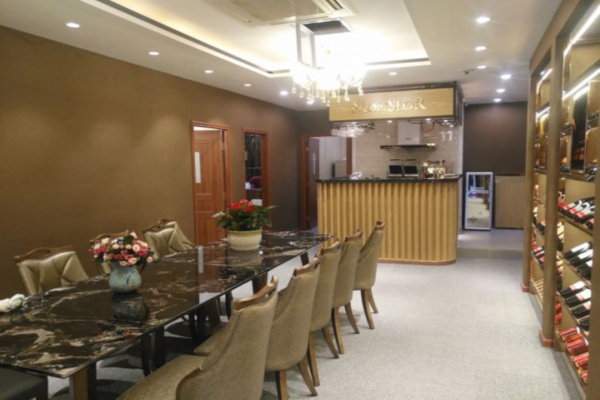 孟思罗国际酒庄加盟店