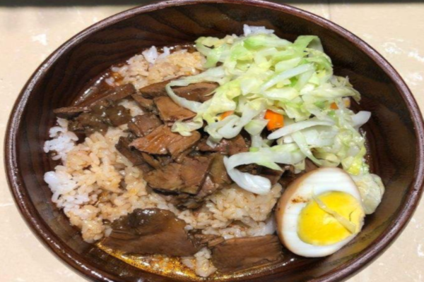 牛町记铜锅牛肉饭加盟费