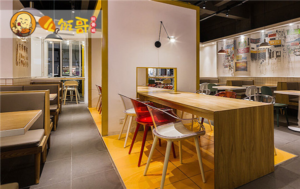 么饭哥脱骨鸡米饭加盟费