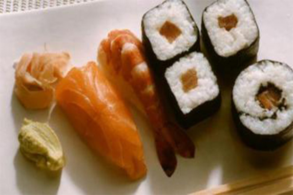 鱼日寿司加盟