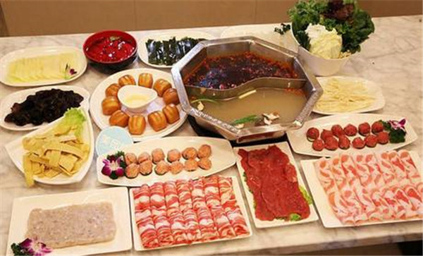 重庆乡水源火锅加盟店