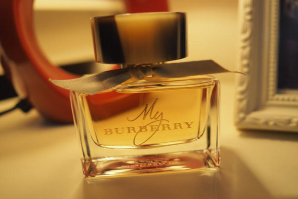 burberry香水