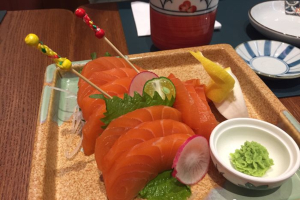 念響Sashimi日式料理加盟店
