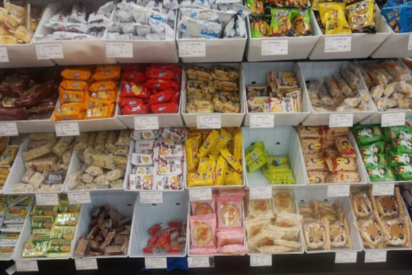 零食铺加盟