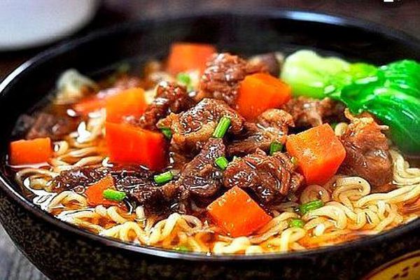 康师傅红烧牛肉面加盟