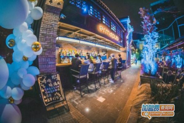 贰麻酒馆加盟费