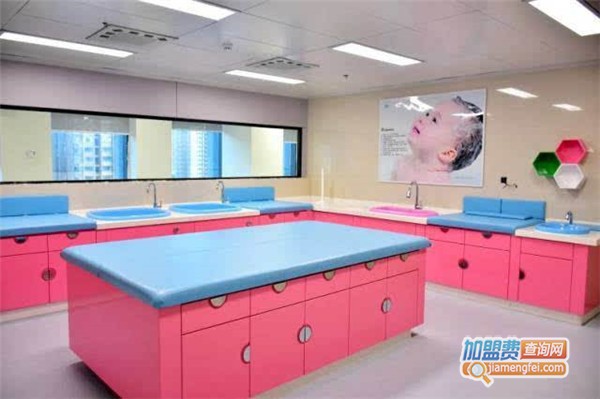 婴儿洗浴中心加盟店