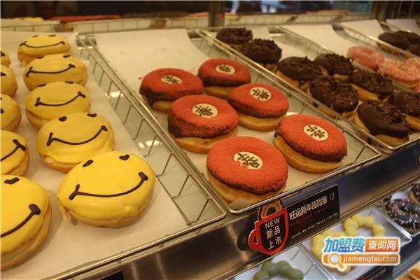 dunkin donuts甜甜圈加盟费
