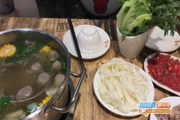 犇牛叔潮汕鲜牛肉火锅加盟费