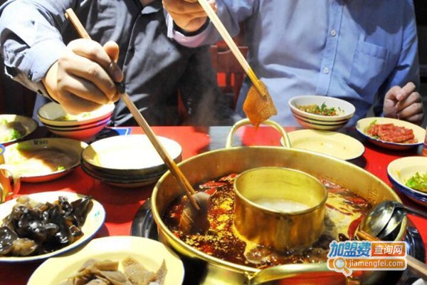 肉啃肉市井火锅加盟费