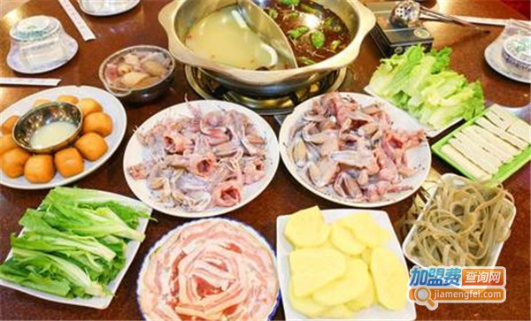 跳三跳火锅店加盟店