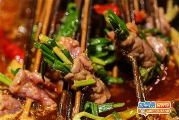 牛小嫩串串香火锅加盟店