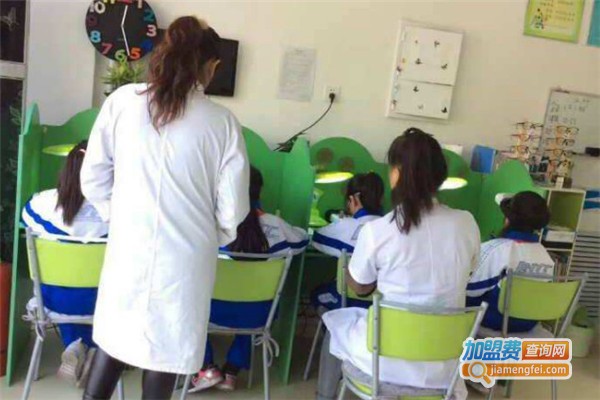 近视连锁店加盟费