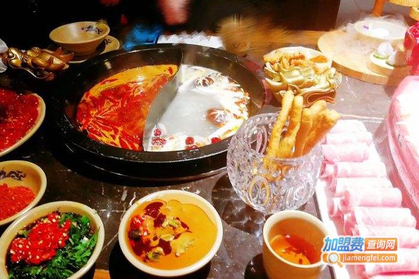 小龙行江湖老火锅加盟费