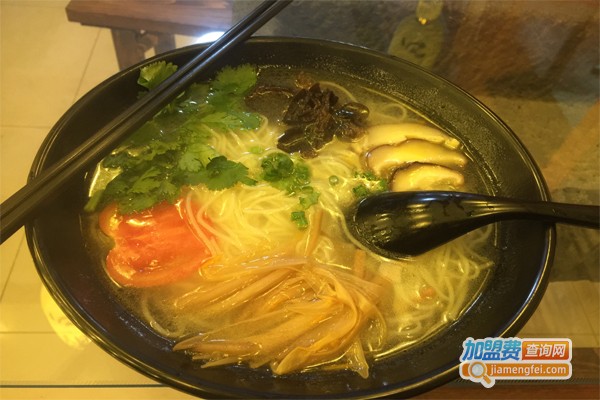 云南酸汤米线加盟门店