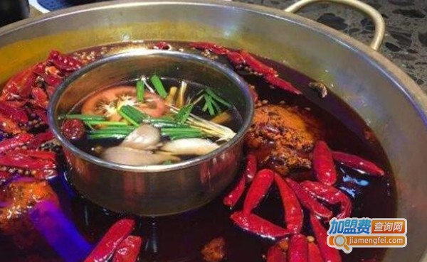 隆小柒私房火锅加盟费