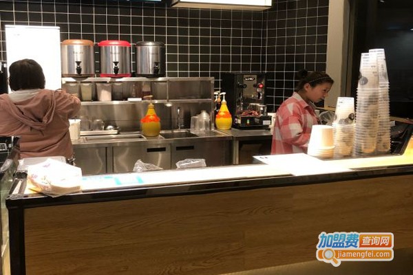 楼上奶茶加盟门店