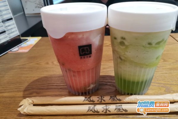 奈茶水峰·泰式潮饮加盟费