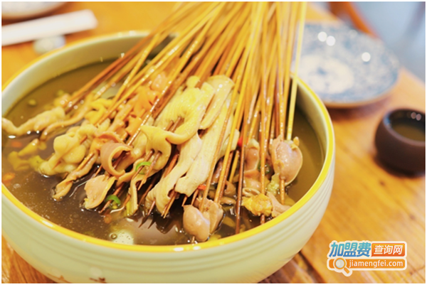 钵问乐山钵钵鸡加盟店
