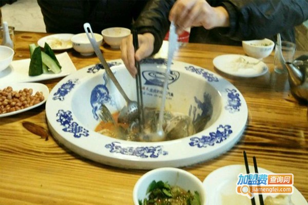 红满天蒸汽石锅鱼加盟门店