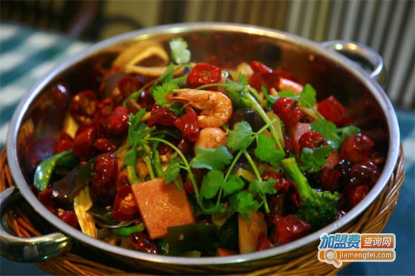 龙之语麻辣香锅加盟店