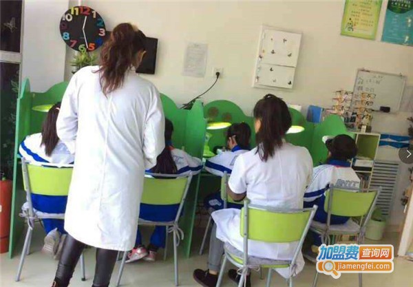 新视力视力保健加盟店