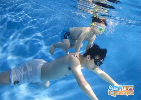 三瑟海婴儿游泳水育早教加盟