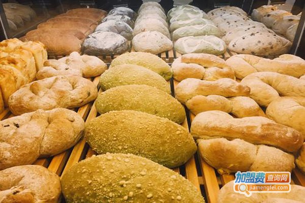 8点一刻烘焙坊加盟门店