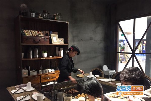 柒云间铁板烧加盟门店