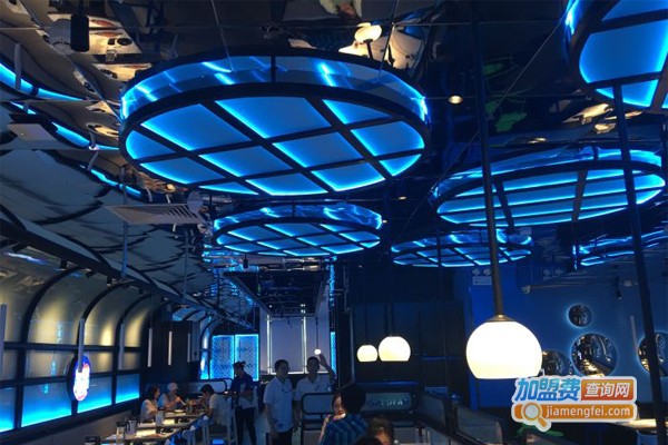 蛙遇·十三香炭火蛙锅加盟门店