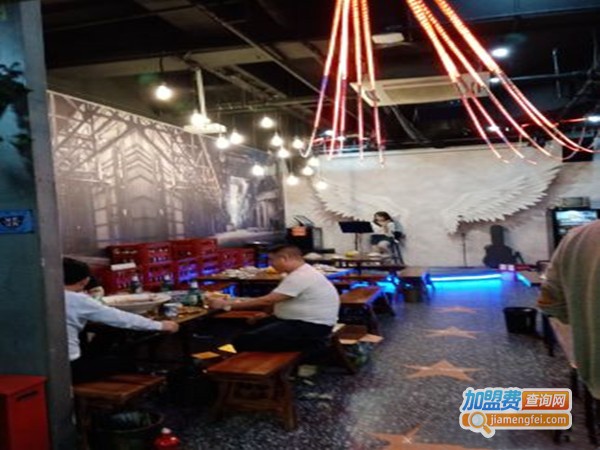 杨府霸道·小酒馆加盟门店