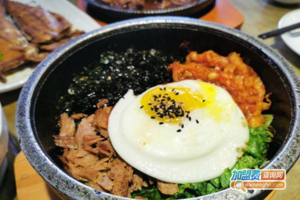 百年石锅拌饭加盟店