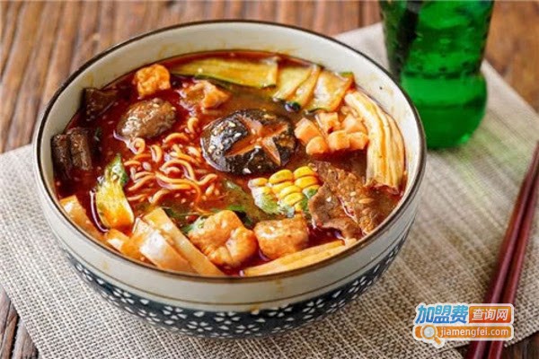 高个子麻辣烫加盟费