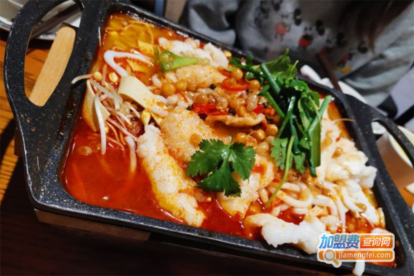 小锅酸菜鱼加盟费