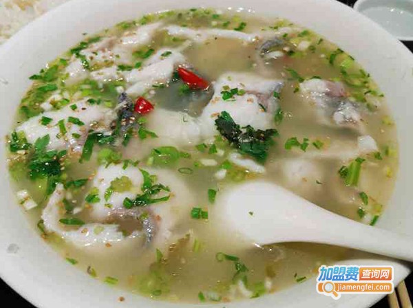 重庆梁十酸菜鱼加盟费