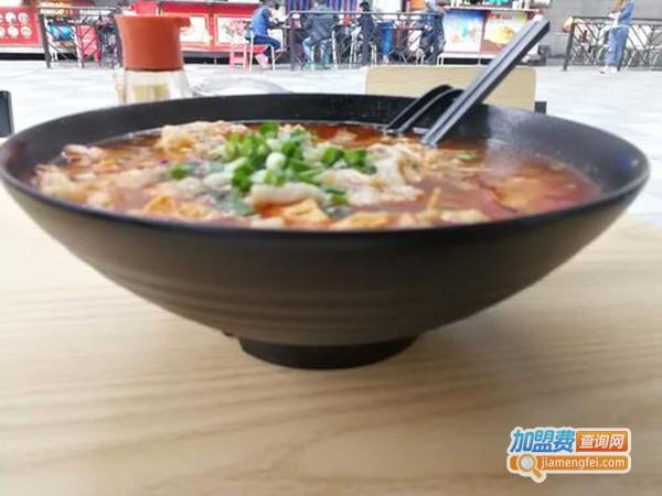 老成都酸菜鱼米线加盟费