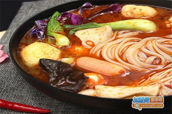 黄师傅麻辣烫加盟费