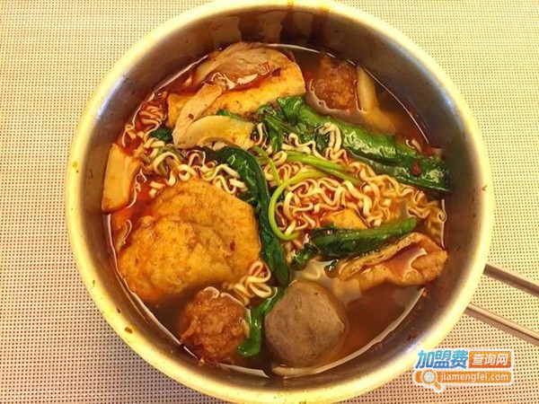 亲亲麻辣烫加盟门店