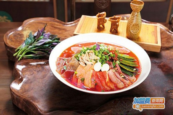 三顾茅庐冒菜加盟门店