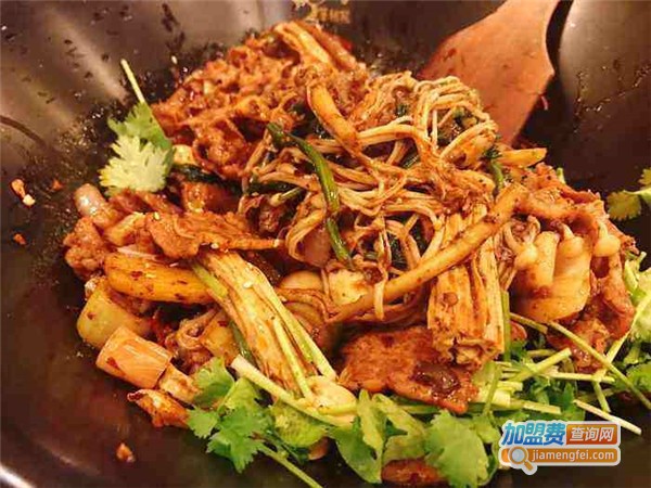 草根侯麻辣香锅加盟费